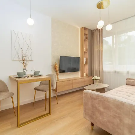 Apartamento Charming With Balcony - By Rentujemy Cracovia