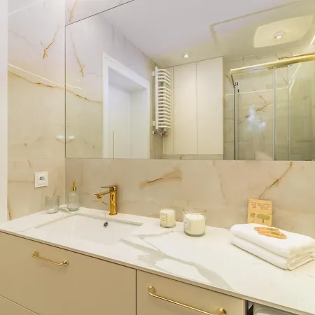 Charming With Balcony - By Rentujemy Apartment Krakow