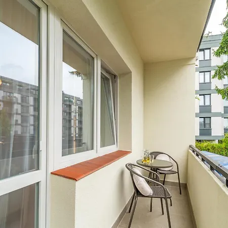 Apartment Charming With Balcony - By Rentujemy *